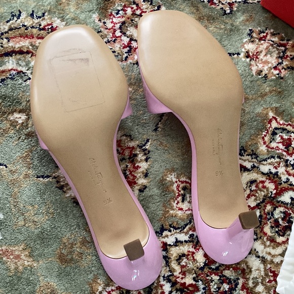 Ferragamo heels 🦄 - Picture 8 of 17